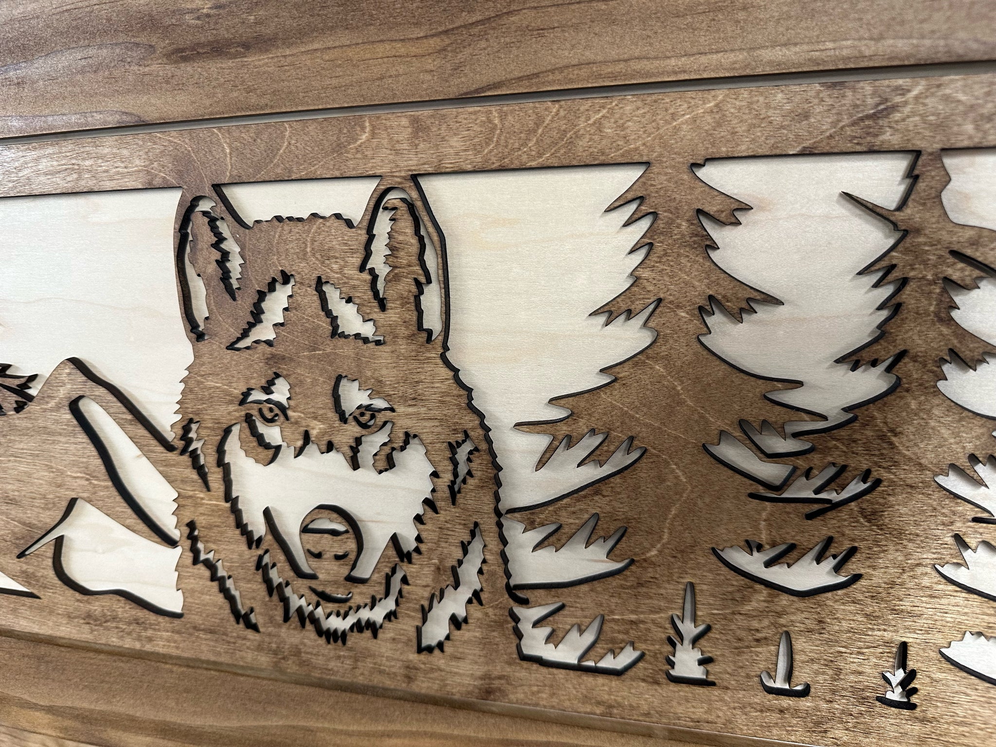  Wolf in the Wild Large Hidden Gun Storage side look