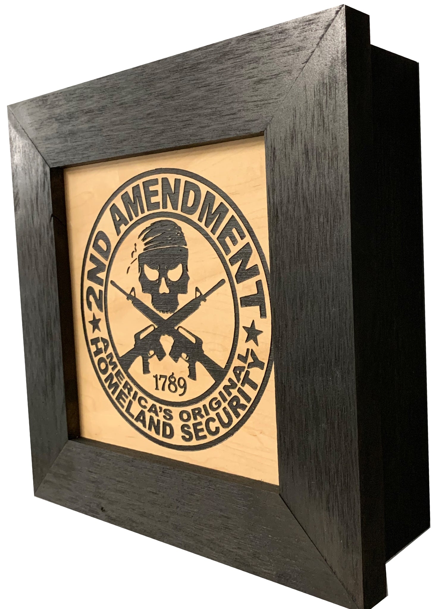 Bellewood Designs 2nd Amendment Skull shelf side angle view